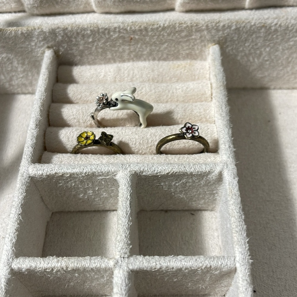 Spring Fling Rabbit stackable Ring Set - Picture 2 of 4